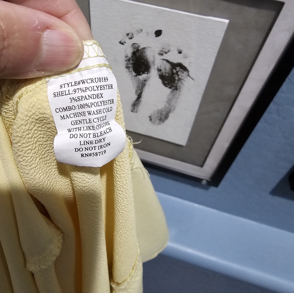 Collection B Light Yellow Blouse - Picture 5 of 5